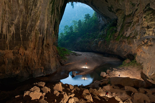 Vietnan - World largest cave