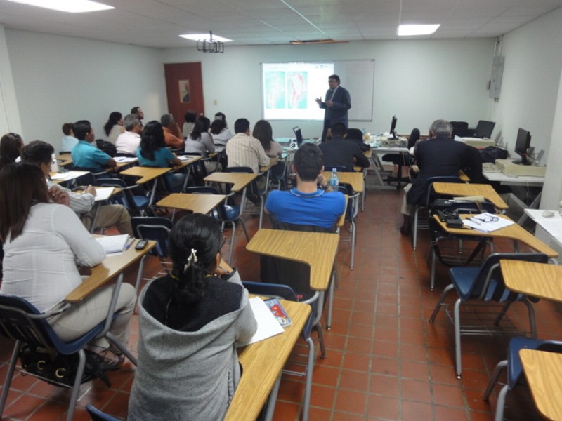 Acciones formativas en la Universidad Marítima Internacional de Panama