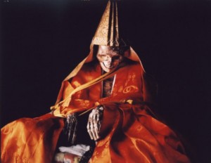 Momia del sacerdote conocido como Daijuku Bosatsu Shinnyokai Shonin